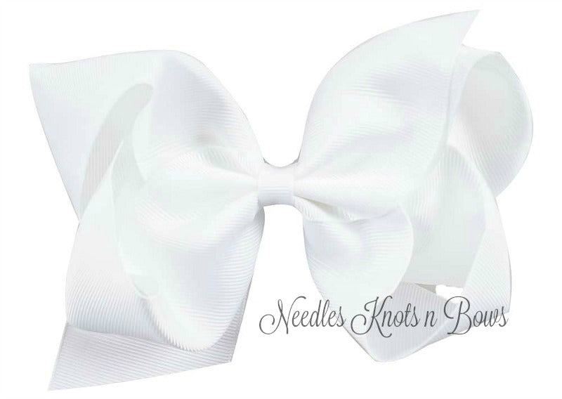 Girls Christmas Hair Bow Set, Red - Green and White 6” Hair Bow Set, Girls  Hair Bows · Needles Knots n Bows · Online Store Powered by Storenvy