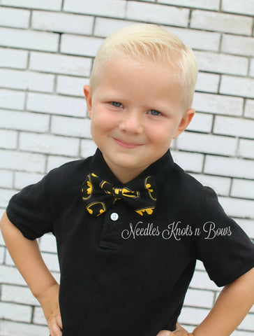 Batman bow tie suspender set.  Baby, toddler, mens bow tie