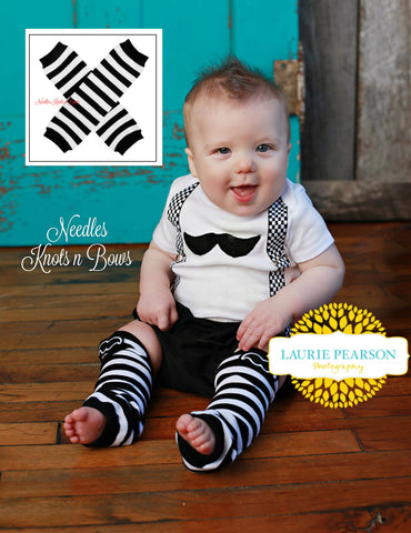 Black and White striped leg warmers for babies and toddlers.  Boys and girls leg warmers. 