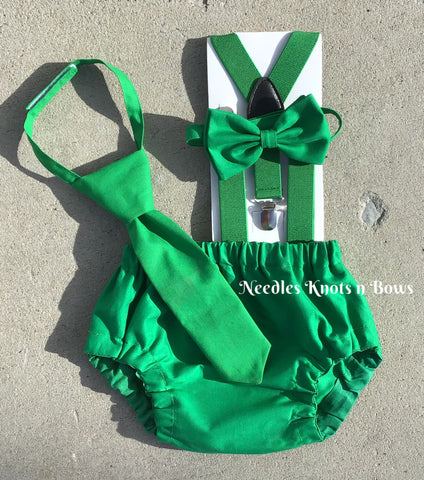 Boys cake smash outfit.  Green cake smash set, perfect for St. Patricks Day, Christmas or just matching up with your theme.