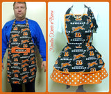 His and her Cincinnati Bengals apron set.  Aprons with pockets.  NFaL aprons