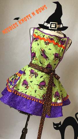 womens retro Halloween witch apron with pocket. Plus size apron