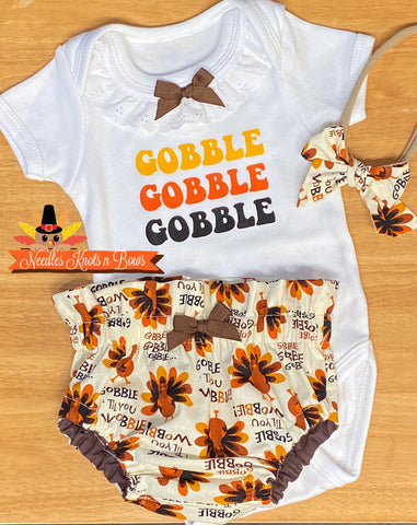 Baby girls and toddlers Thanksgiving Outfit.  Turkey high waist bloomers. 