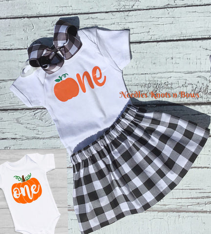 Girls Pumpkin Birthday Outfit, Girls Fall Birthday, Buffalo Plaid Skirt, Pumpkin Birthday Shirt