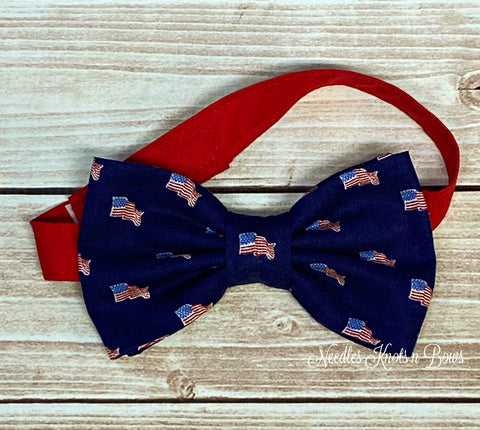 USA Flags on blue bow tie, 4th of July Patriotic bow tie available in all sizes.